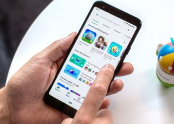 Iranians outraged over elimination of apps from Google Play store
