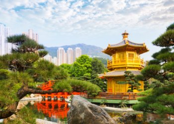Anger towards Apple grows in China after apps are deleted